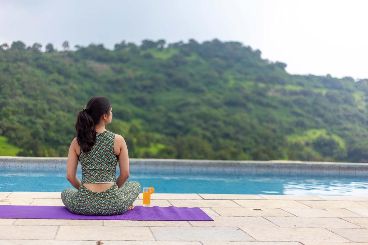 Stayvista'S Shivom Villa 12 - A Serene Escape With Views Of The Valley And Lake Lonavala Εξωτερικό φωτογραφία