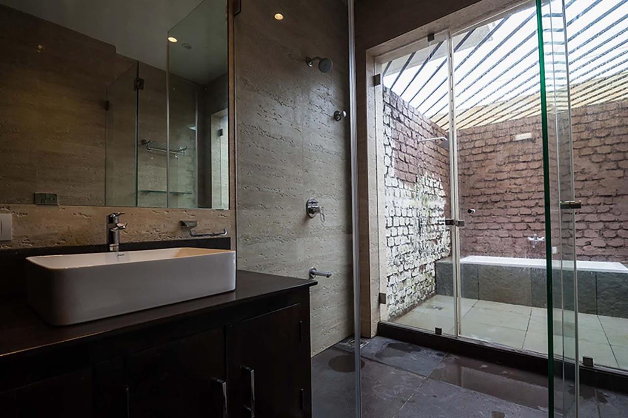 Stayvista'S Shivom Villa 12 - A Serene Escape With Views Of The Valley And Lake Lonavala Εξωτερικό φωτογραφία